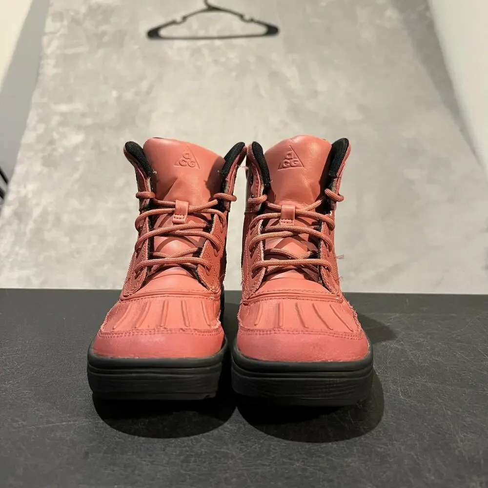 Nike ACG Boots Youth Size 2Y Orange Black Woodside 2 High Duck Boot 524873-800